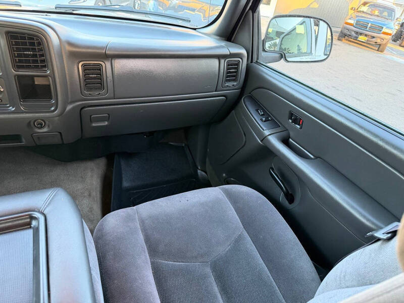 2004 GMC Sierra 2500HD SLE
