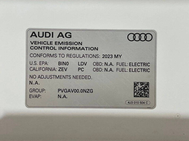 2023 Audi e-tron GT quattro Premium Plus