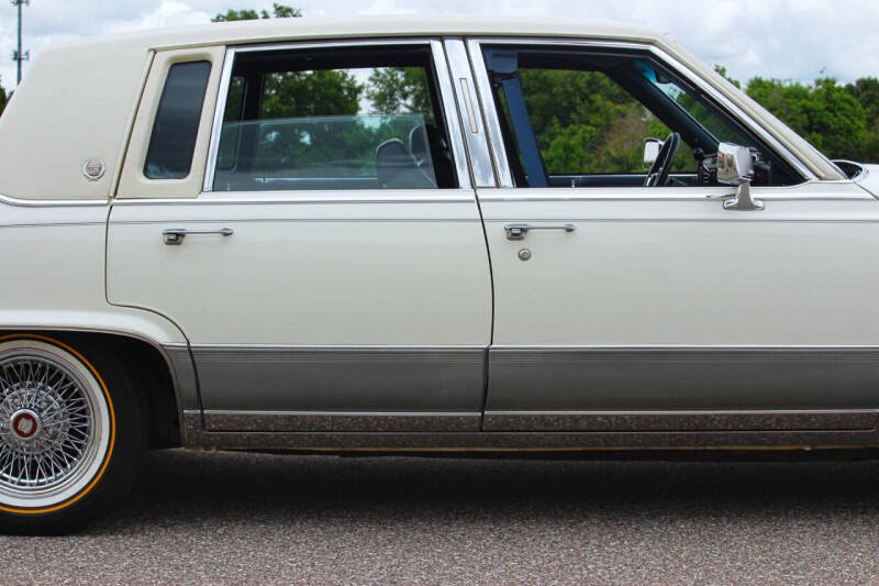 1990 Cadillac Brougham