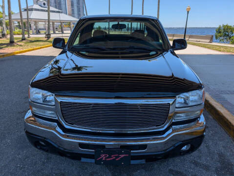 2005 GMC Sierra 1500 SLT