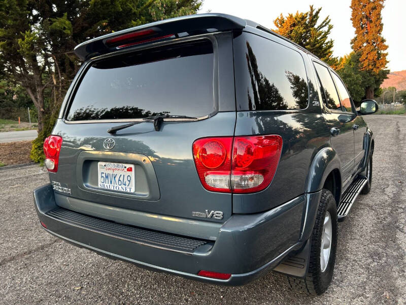 2005 Toyota Sequoia SR5