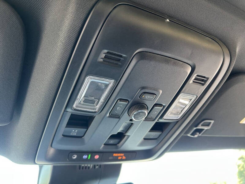 2025 GMC Yukon XL Elevation