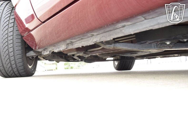 2004 Ford Thunderbird Deluxe