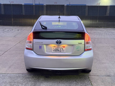 2011 Toyota Prius One
