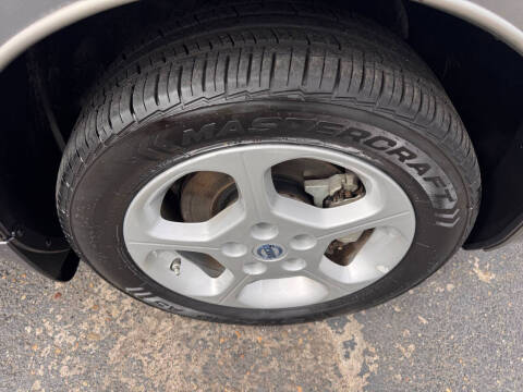 2015 Nissan LEAF S