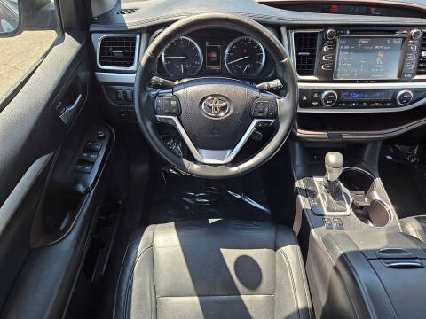 2017 Toyota Highlander XLE