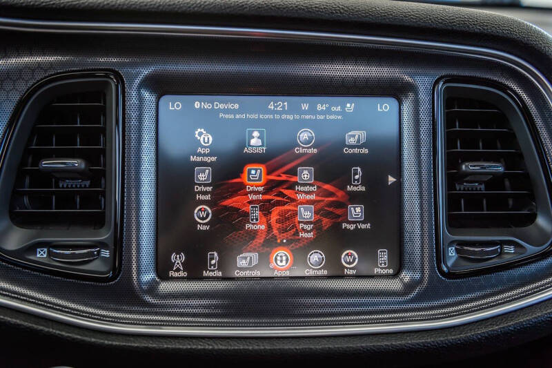 2015 Dodge Challenger SXT Plus