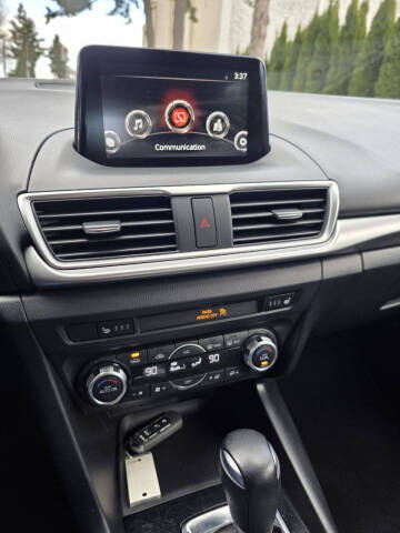 2017 Mazda MAZDA3 Touring