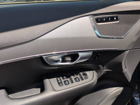 2024 Volvo XC90 B5 Core Bright Theme