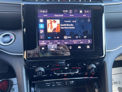 2025 Jeep Grand Cherokee Laredo X