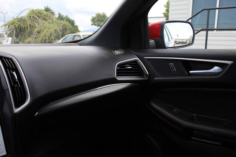 2023 Ford Edge ST-Line