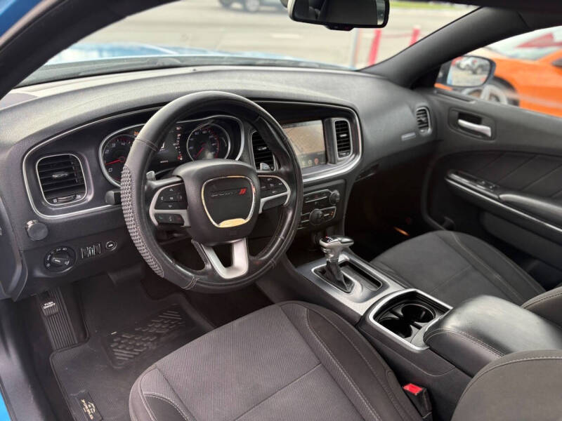 2015 Dodge Charger SXT