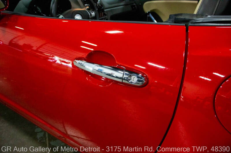 2009 Saturn SKY Red Line