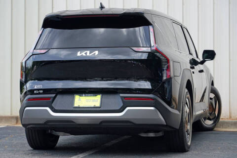 2026 Kia EV9 Light Long Range