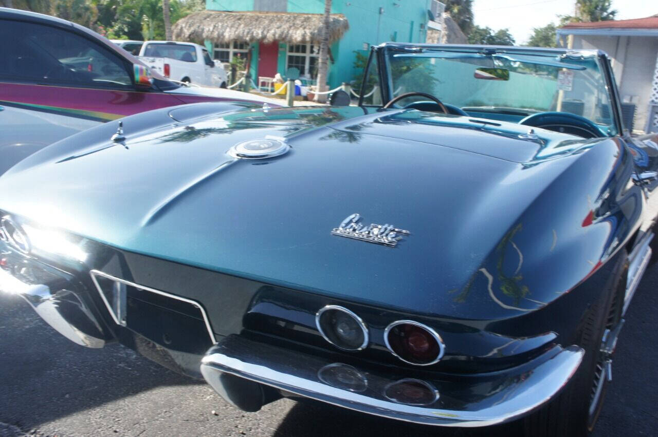 1966 Chevrolet corvette 24