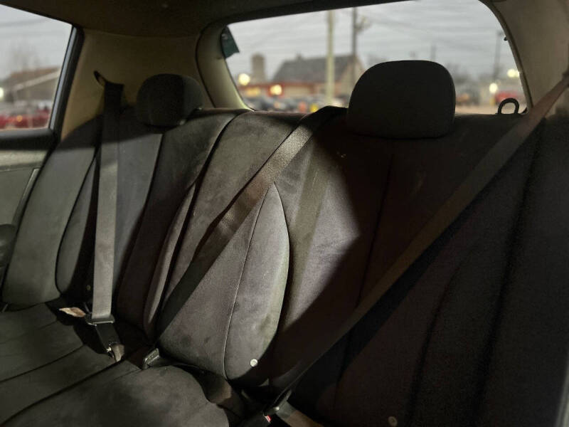 2009 Nissan Versa 1.8 SL