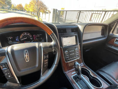 2017 Lincoln Navigator L Select