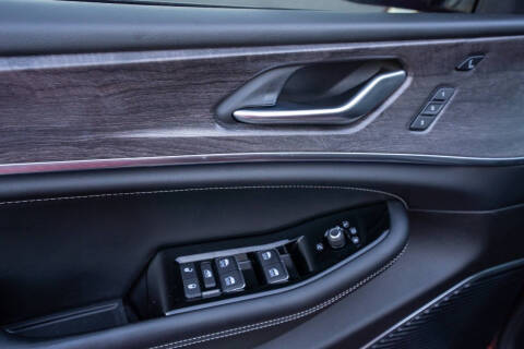 2022 Jeep Grand Cherokee Overland