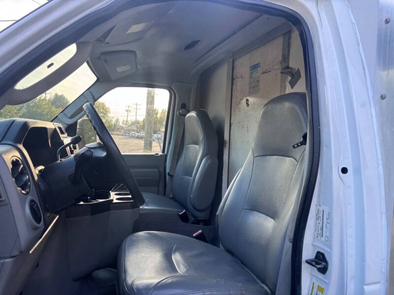 2012 Ford E-Series E-350 SD