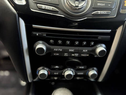 2014 Nissan Pathfinder SV