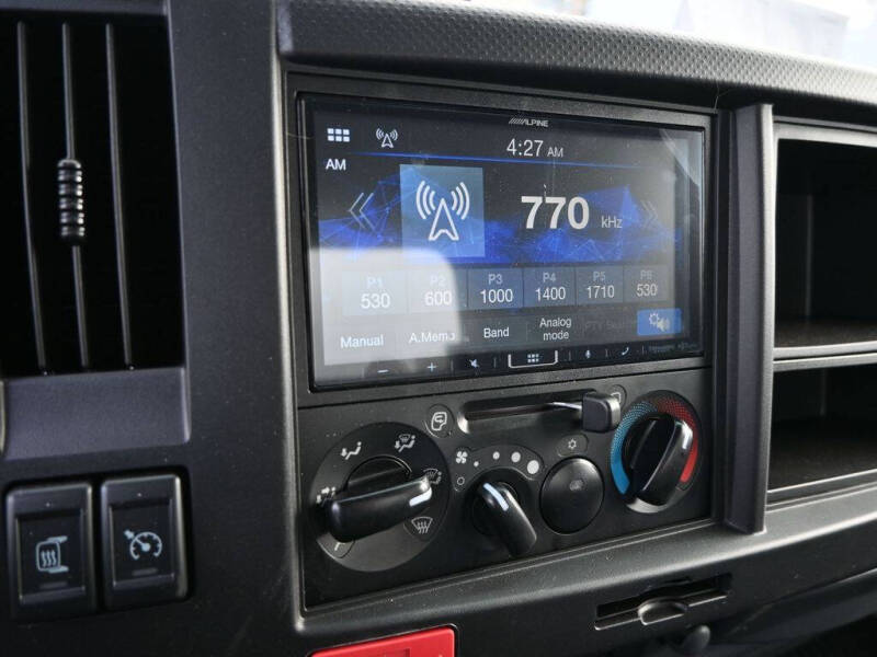 2024 Isuzu NPR HD 1F2