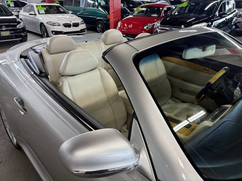 2005 Lexus SC 430