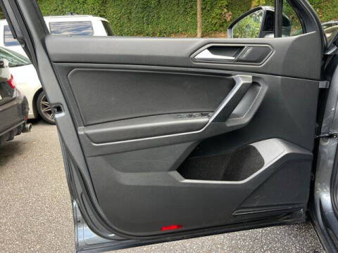 2021 Volkswagen Tiguan SE R-Line Black