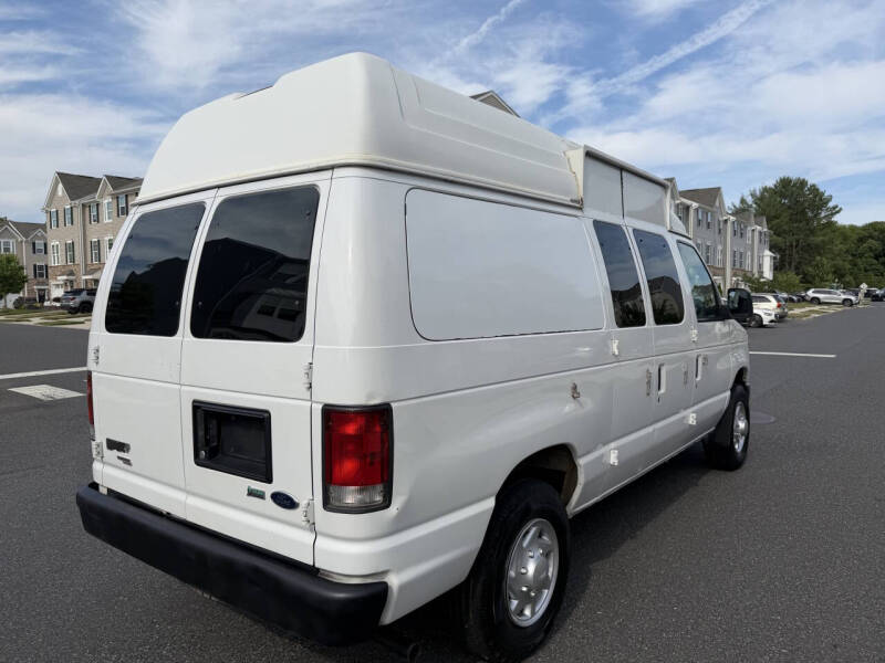 2011 Ford E-Series E-250
