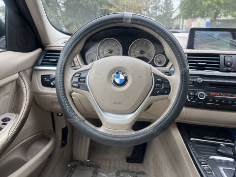 2012 BMW 3 Series 328i