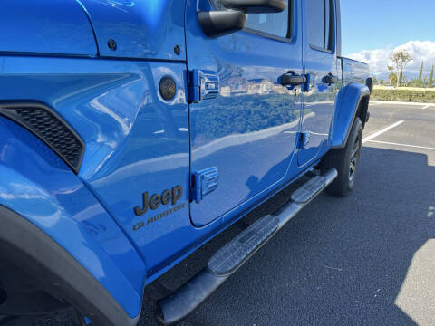 2021 Jeep Gladiator Sport S