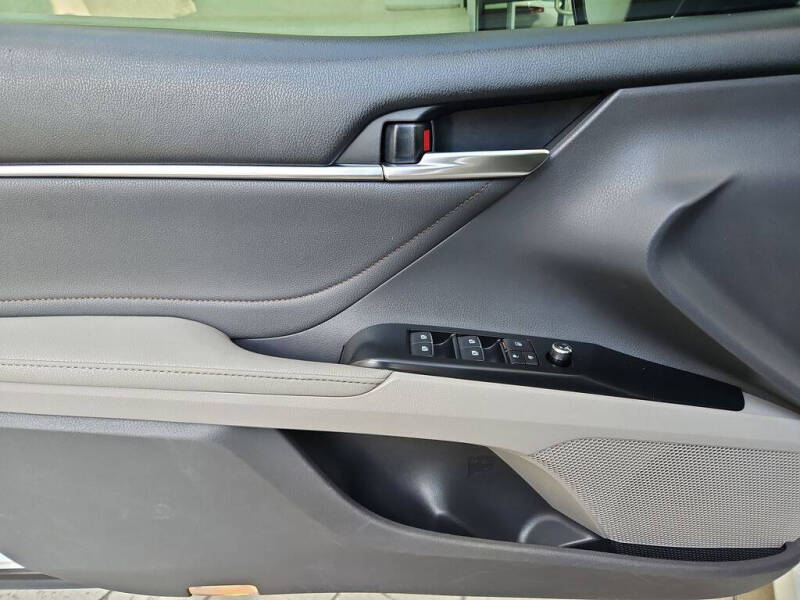 2018 Toyota Camry XLE
