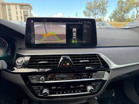 2023 BMW 5 Series 530i