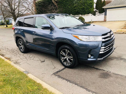 2018 Toyota Highlander for sale at Baldwin Auto Sales Inc in Baldwin NY