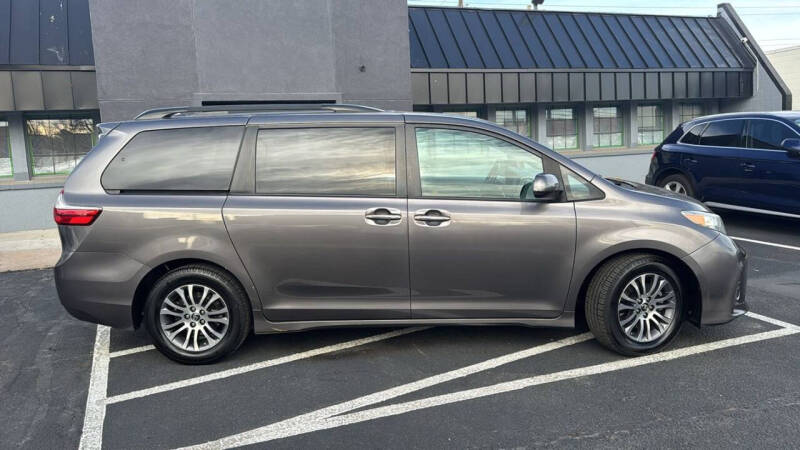 2018 Toyota Sienna