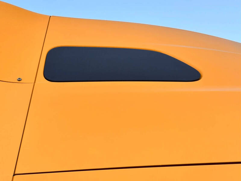 2019 International LT625