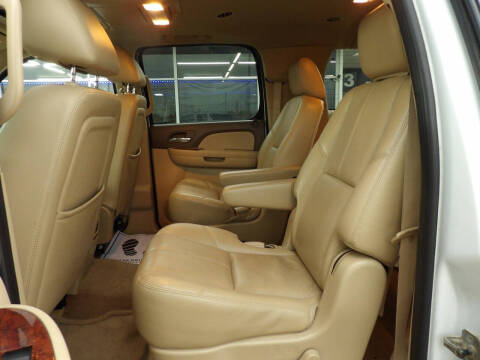 2011 GMC Yukon XL SLT