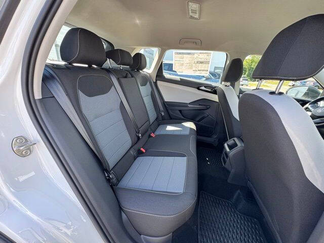 2025 Volkswagen Taos S 4Motion