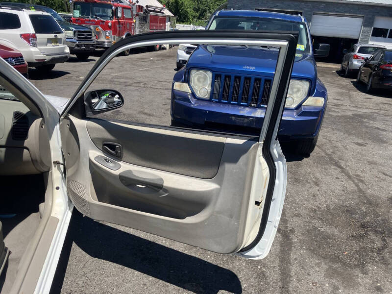 2002 Hyundai Accent GS