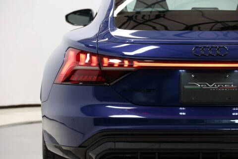 2024 Audi e-tron GT quattro Premium Plus