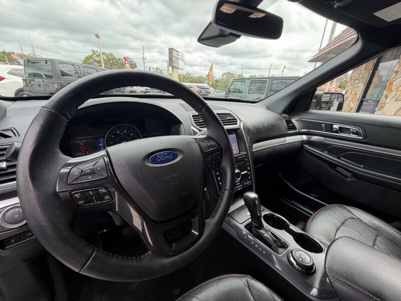 2019 Ford Explorer Sport