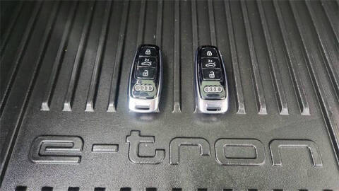 2024 Audi Q8 Sportback e-tron quattro Premium S line