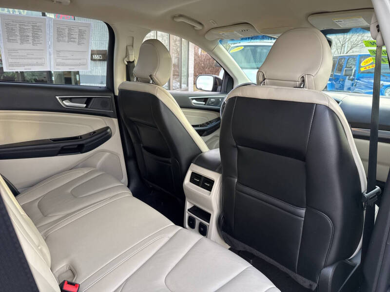 2019 Ford Edge Titanium