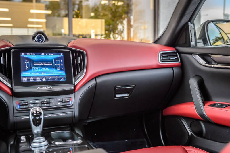 2018 Maserati Ghibli