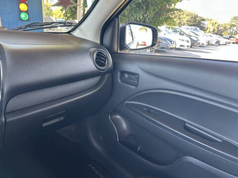 2024 Mitsubishi Mirage ES