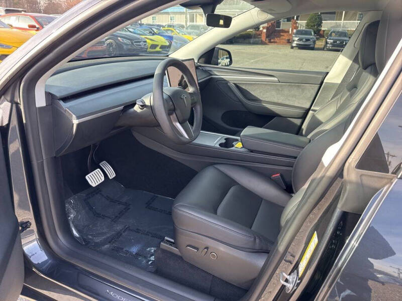 2025 Tesla Model Y Performance