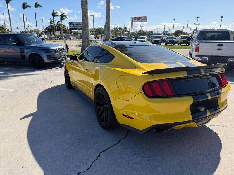 2017 Ford Mustang EcoBoost Premium