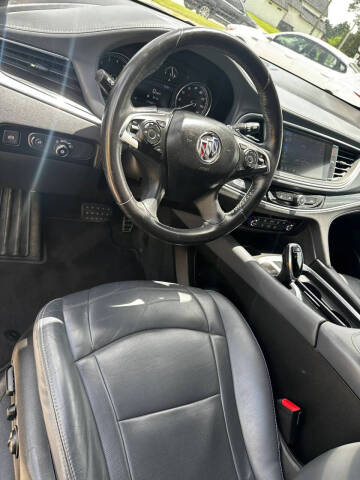 2020 Buick Enclave Essence
