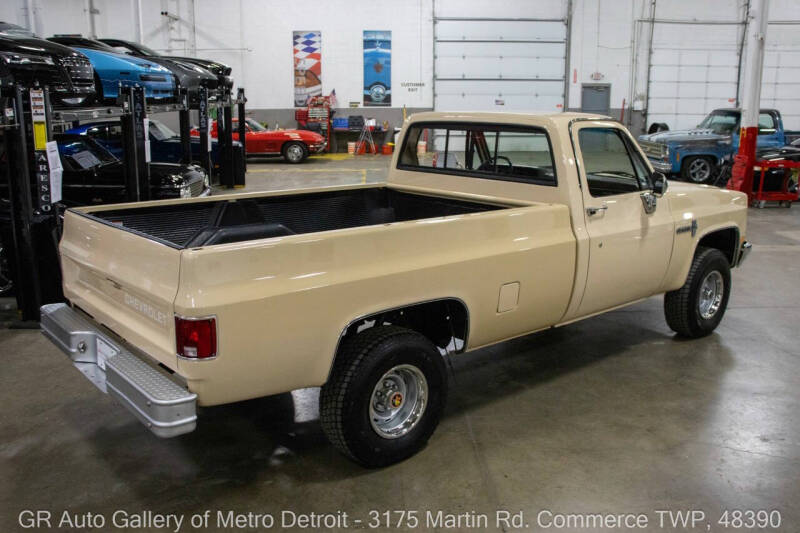 1987 Chevrolet R/V 10 Series V10