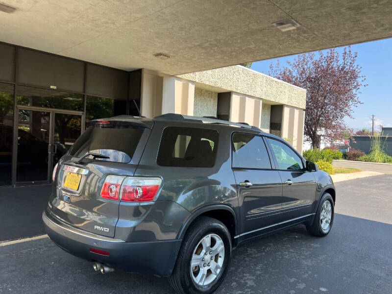 2011 GMC Acadia SLE