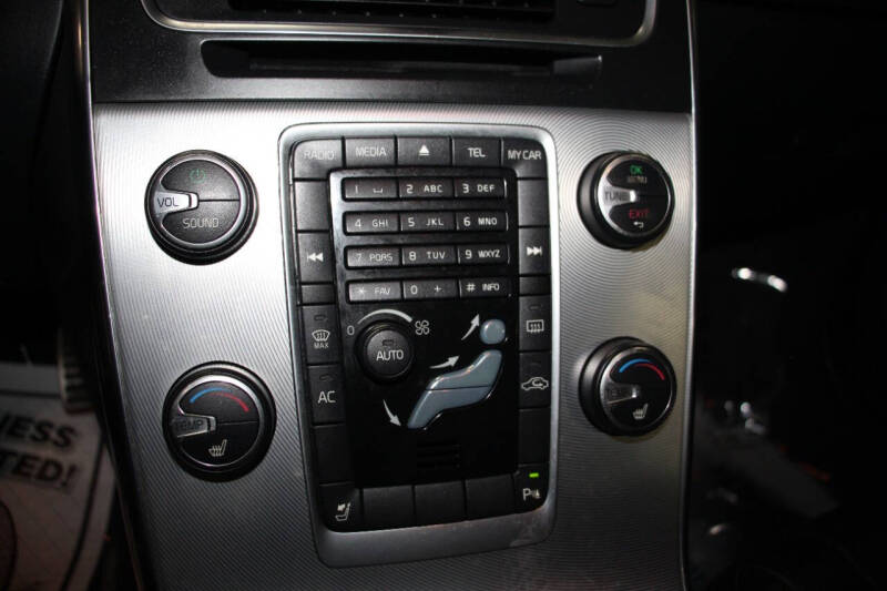 2012 Volvo S60 T6 R-Design